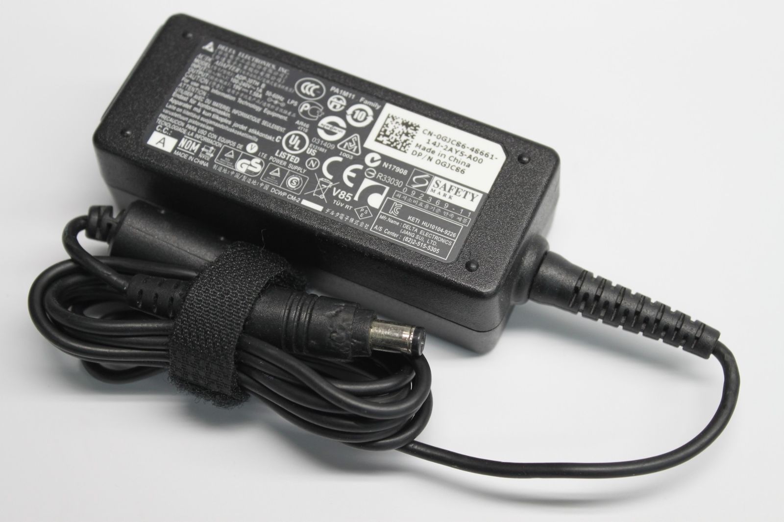 New 19V 1.58A Delta Electronics ADP-30TH B Power Supply Ac Adapter